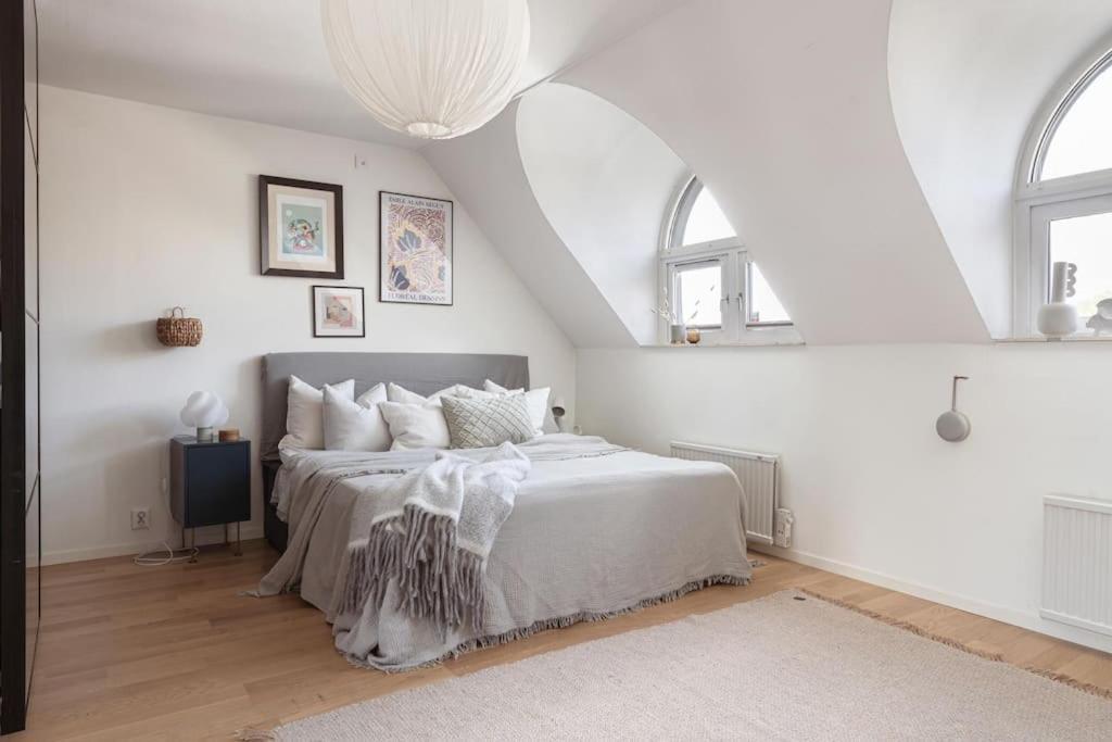 Townhouse Med Bastu, 4 Vaningar Naera Liseberg Göteborg