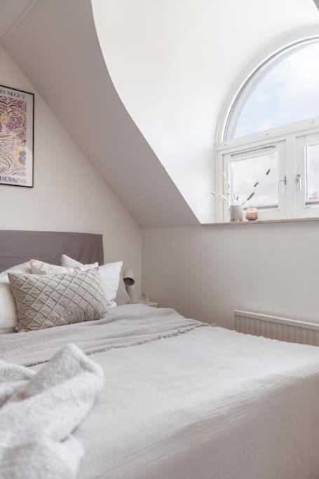 Townhouse Med Bastu, 4 Vaningar Naera Liseberg Villa Göteborg